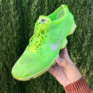 NIKE FLYKNIT ZOOM AGILITY